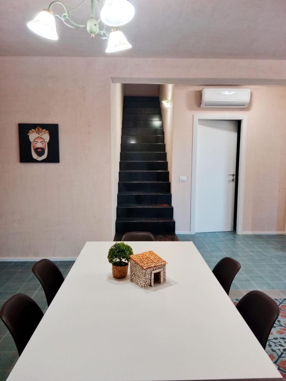 Vigna Di Pettineo - Guest House Vittoria Exterior photo